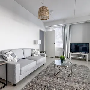 Apartment, Sleepwell, Tikkurila With Private Sauna, 70m2 1-7 Pers Appartement